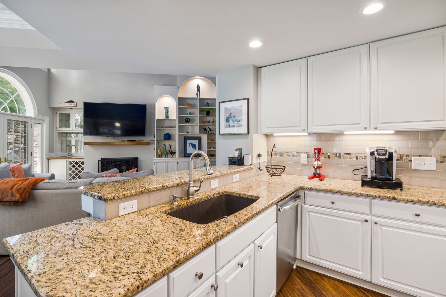 Villa kitchen