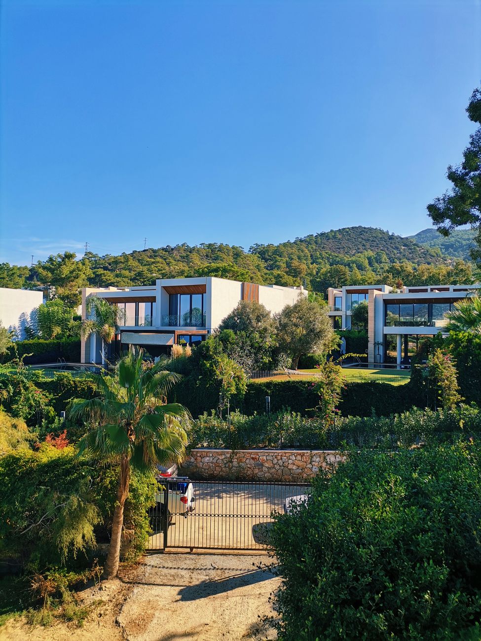 Villa exterior in the La Torre valley
